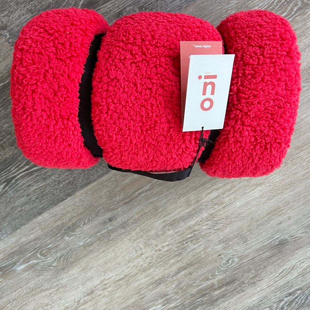 Red Sherpa Blanket NWT